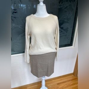 DIVIDED Cream colored sweater. SZ 8